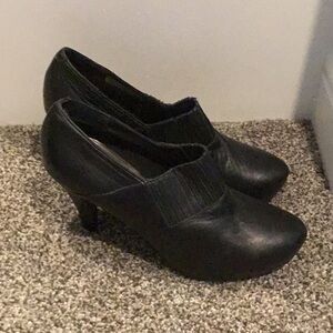 Me too, black booties, size 7